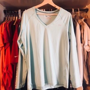UnderArmour - long sleeve fitted workout shirt